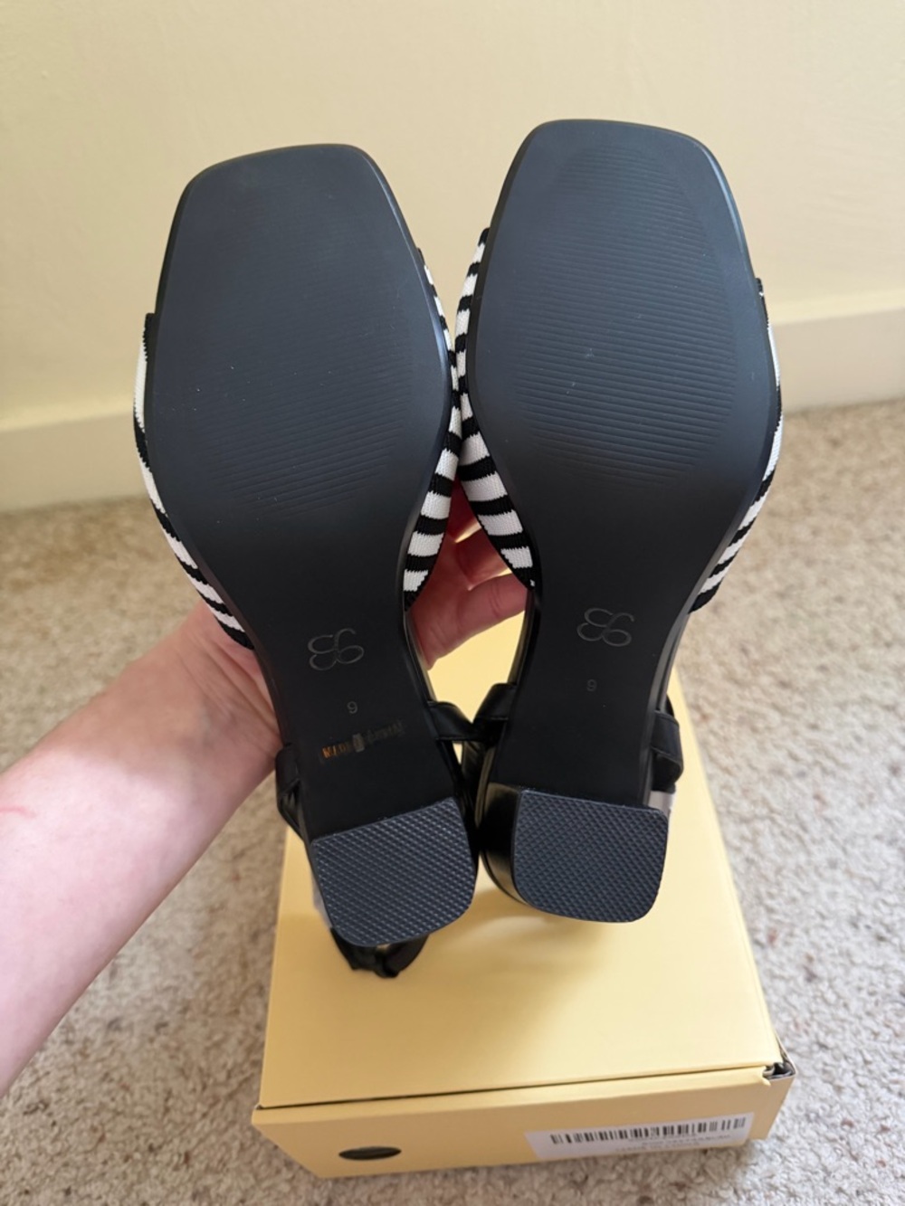 COSY ISLAND Black & White Striped Block Heel Sandals Size 9 NWT Chic Minimalist - Picture 6 of 6